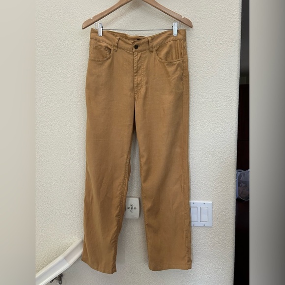 Henry Cotton’s Neiman Marcus Pants - Size 32 linen cotton blend Carmel Beige